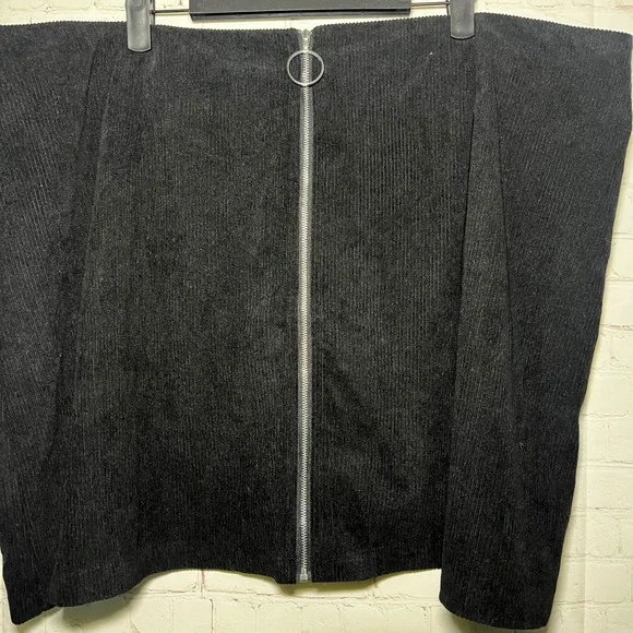 CIDER Black‎ Corduroy Zip Front A-Line Mini Skirt Size 4XL - Picture 3 of 5